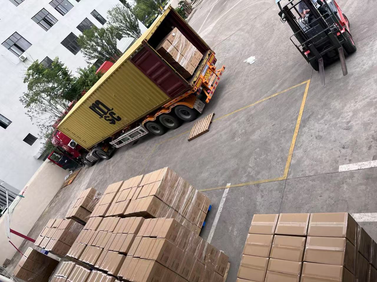 Landsign успешно испраќа серии на стоки